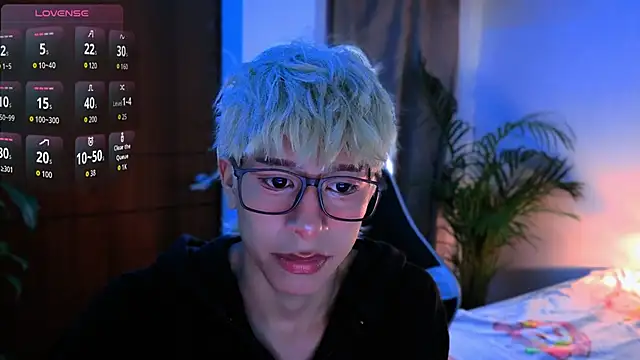 Snapshot of taichi_bluy chatting on 21, 10, 2025 taichi bluy online show from 21, 10, 2025