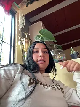 BELLAALEJA online show from 15, 12, 2025