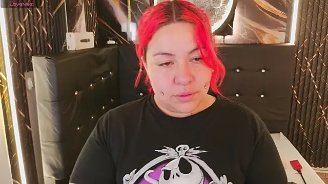 Witch Scarlet online show from 14, 4, 2026