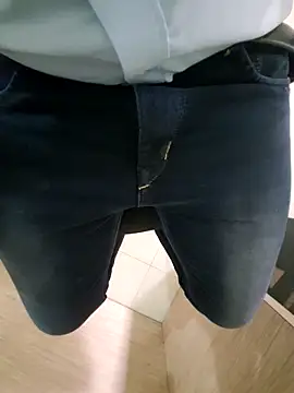 indoreboy1 online show from 9, 9, 2025