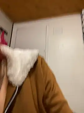 Snapshot of Karen18_boobs chatting on 24, 2, 2026 Karen18 boobs online show from 24, 2, 2026