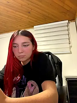 Karen18 boobs online show from 29, 10, 2025