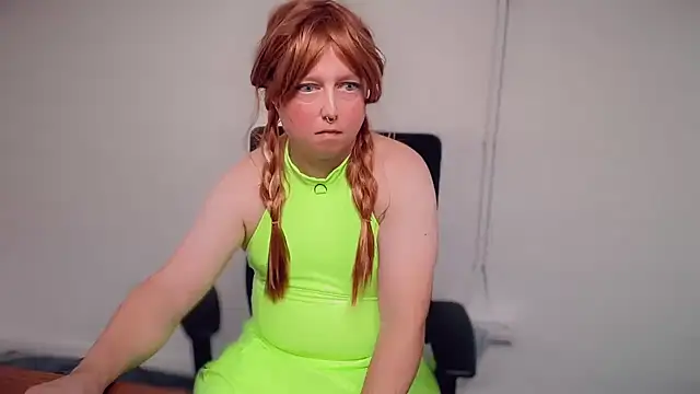 Snapshot of ElizaAndrea chatting on 6, 11, 2025 ElizaAndrea online show from 6, 11, 2025