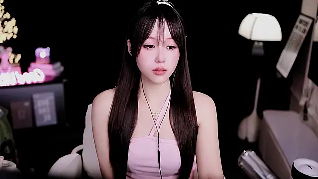 Snapshot of coward_by chatting on 11, 2, 2026 coward by online show from 11, 2, 2026