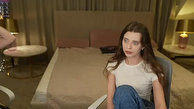 Regina Sweet054 online show from 2, 11, 2025