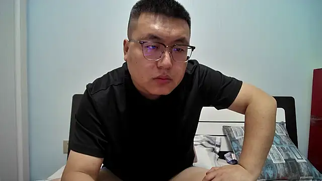 Snapshot of peijiangzhao chatting on 4, 11, 2025 peijiangzhao online show from 4, 11, 2025