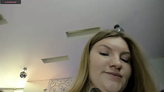 AshleyJoness online show from 28, 9, 2025