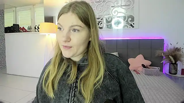 AshleyJoness online show from 27, 11, 2025