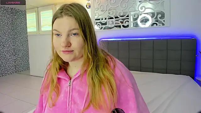 Snapshot of AshleyJoness chatting on 18, 1, 2026 AshleyJoness online show from 18, 1, 2026