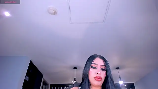 LeahLombardi  online show from 22, 10, 2025