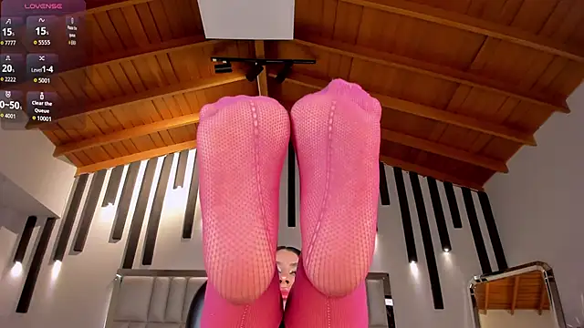 LeahLombardi  online show from 15, 3, 2026