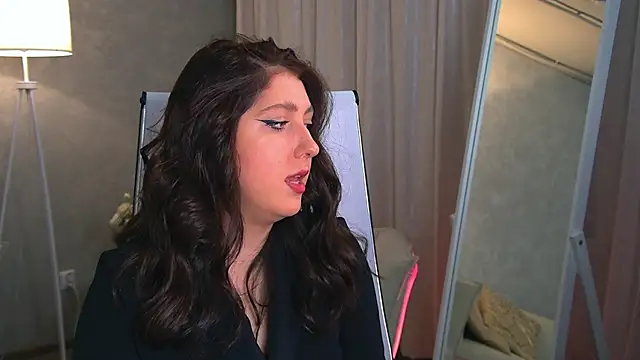 Mary Miiller online show from 7, 10, 2025