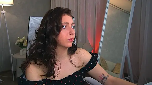 Mary Miiller online show from 8, 10, 2025