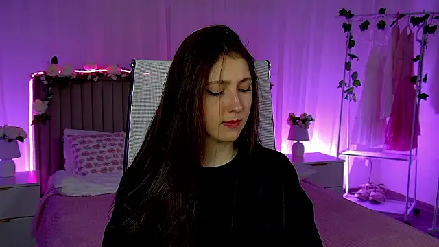 Mary Miiller online show from 6, 3, 2026