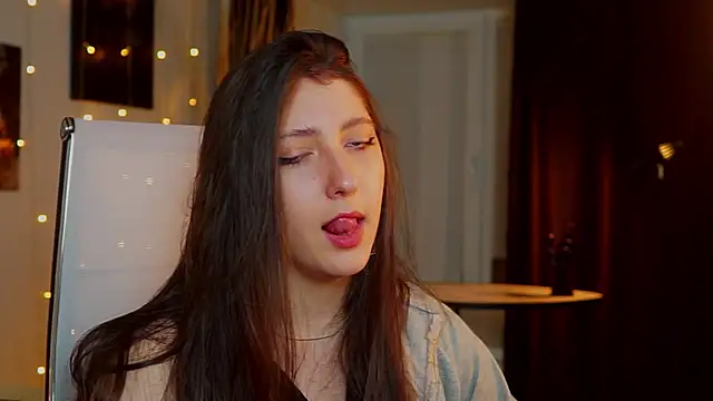 Mary Miiller online show from 20, 9, 2025