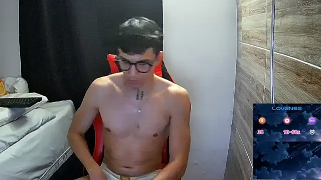 Snapshot of angelicious_ chatting on 29, 5, 2026 angelicious online show from 29, 5, 2026