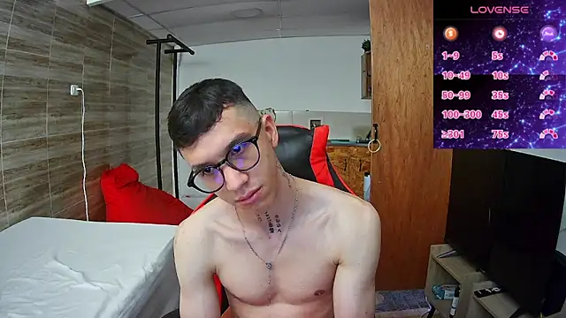 angelicious  online show from 31, 10, 2025