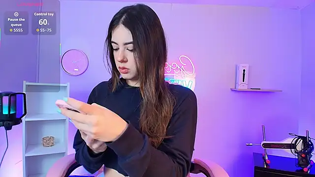 Alice Vixen online show from 13, 10, 2025