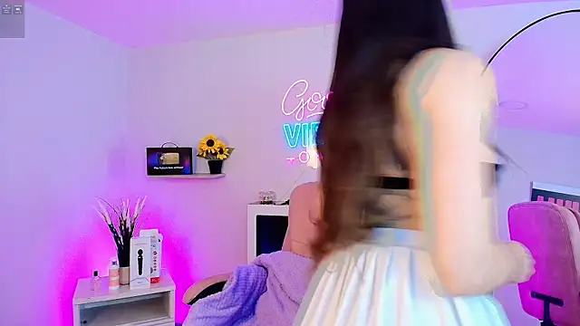 Alice Vixen online show from 1, 6, 2026