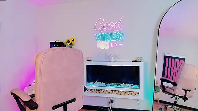 Alice Vixen online show from 23, 4, 2026
