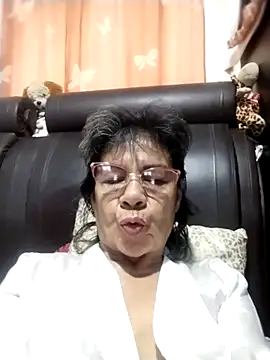 OliviaMorris1 online show from 28, 9, 2025