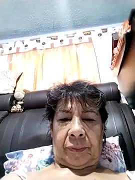 OliviaMorris1 online show from 15, 11, 2025