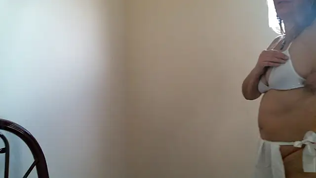 Monserrat Sweet online show from 23, 9, 2025