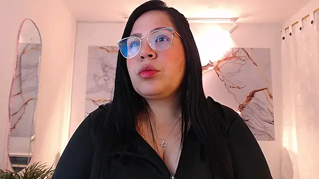 Ashley Grahaam online show from 16, 11, 2025