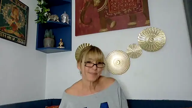 ClassyNAWTYBritMILF online show from 13, 1, 2026