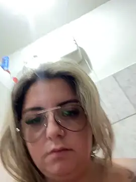 Snapshot of sophiemonroevip chatting on 4, 11, 2025 sophiemonroevip online show from 4, 11, 2025