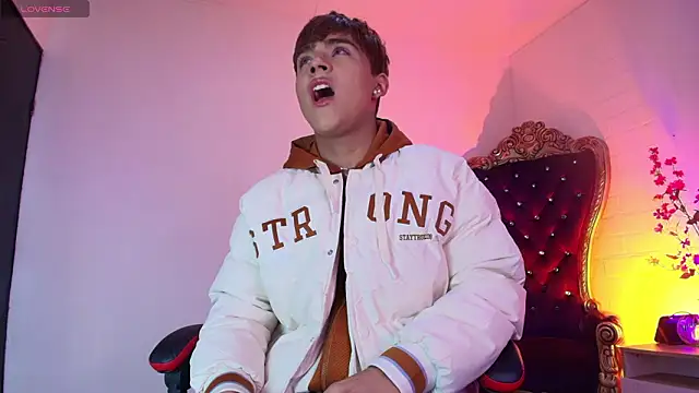 Lucass love online show from 23, 3, 2026