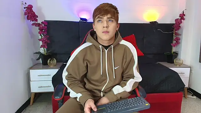 Lucass love online show from 4, 6, 2026