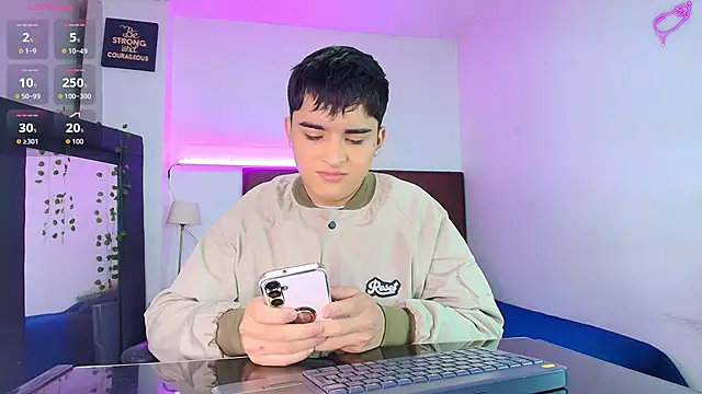 Lucass love online show from 9, 11, 2025