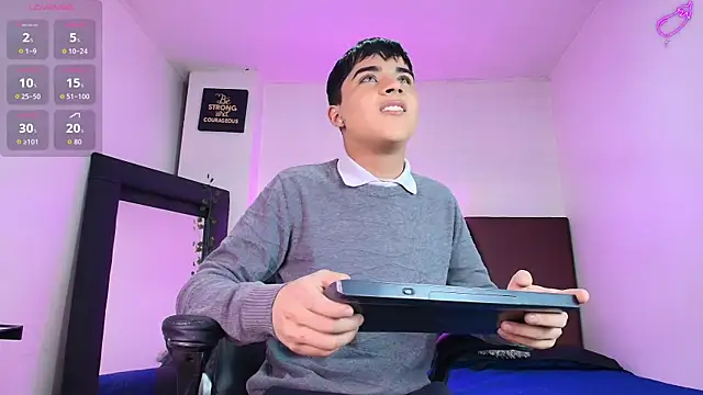 Lucass love online show from 12, 11, 2025