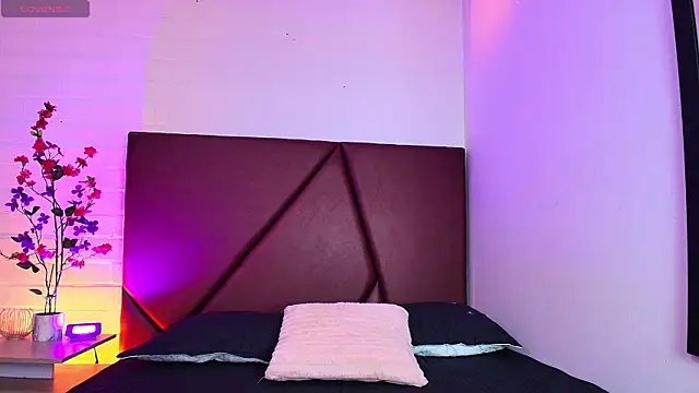 Lucass love online show from 31, 3, 2026