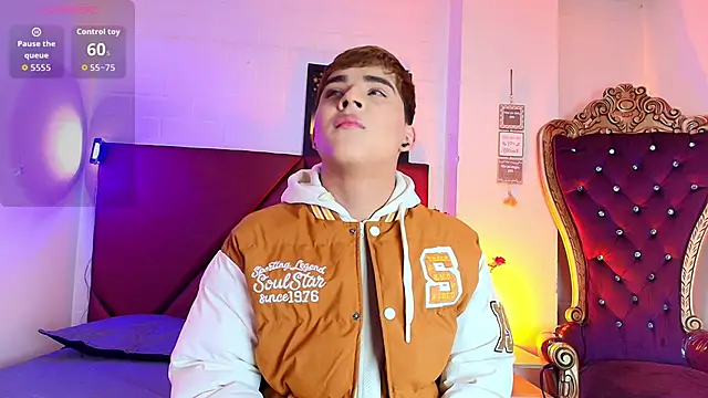 Lucass love online show from 22, 4, 2026