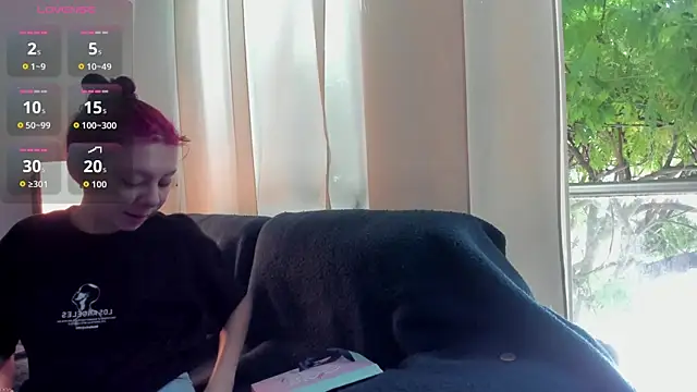 CleoWhite online show from 30, 10, 2025