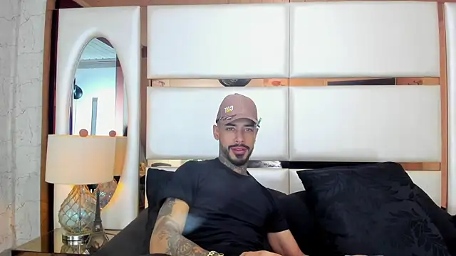 VinzenzRizzo online show from 22, 10, 2025