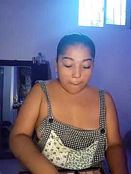 Snapshot of angelHeath13 chatting on 26, 10, 2025 angelHeath13 online show from 26, 10, 2025