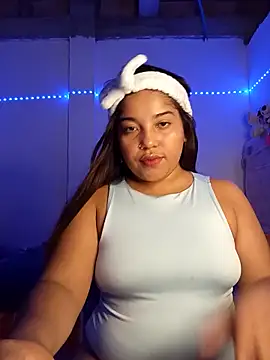 Snapshot of angelHeath13 chatting on 19, 10, 2025 angelHeath13 online show from 19, 10, 2025