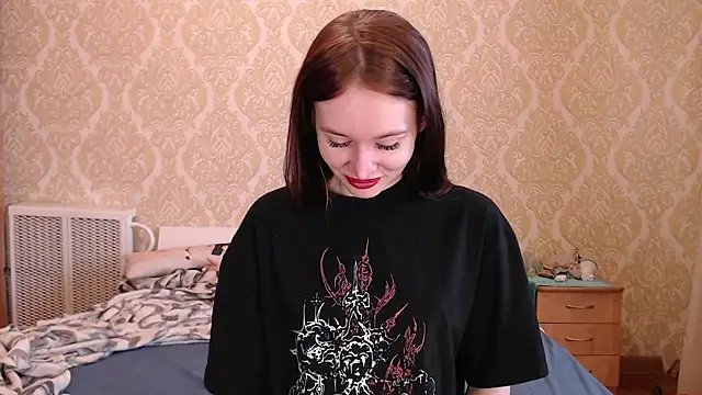 Kitkaat00 online show from 3, 11, 2025