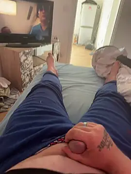 mrandmrsdarkside online show from 11, 4, 2026