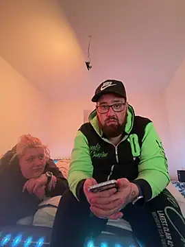 mrandmrsdarkside online show from 5, 3, 2026