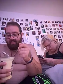 mrandmrsdarkside online show from 10, 10, 2025