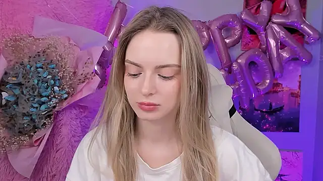 JuliaBrewwer online show from 25, 9, 2025