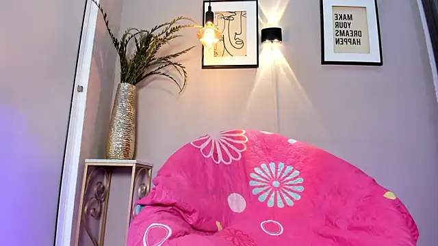 dulce fiore07 online show from 1, 10, 2025