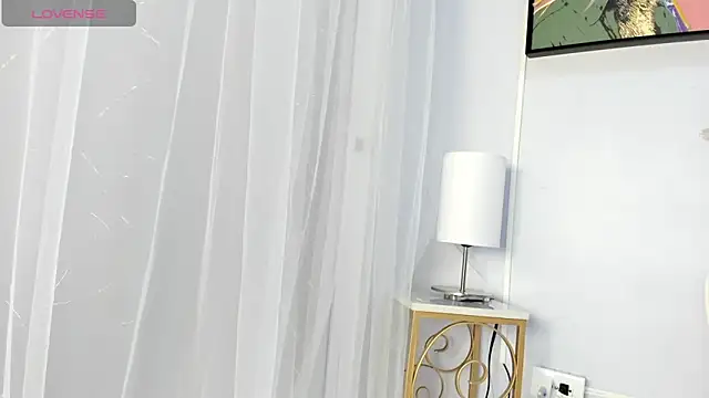 Snapshot of dulce_fiore07 chatting on 17, 6, 2026 dulce fiore07 online show from 17, 6, 2026