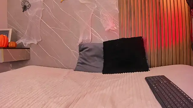 dulce fiore07 online show from 30, 10, 2025