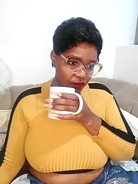 Snapshot of ChubbyBitch26 chatting on 26, 6, 2026 ChubbyBitch26 online show from 26, 6, 2026