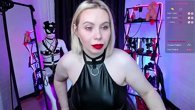 Anna Maxwell online show from 11, 10, 2025